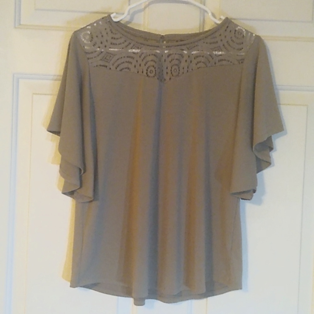 🖐🏽Taupe textured Worthington blouse